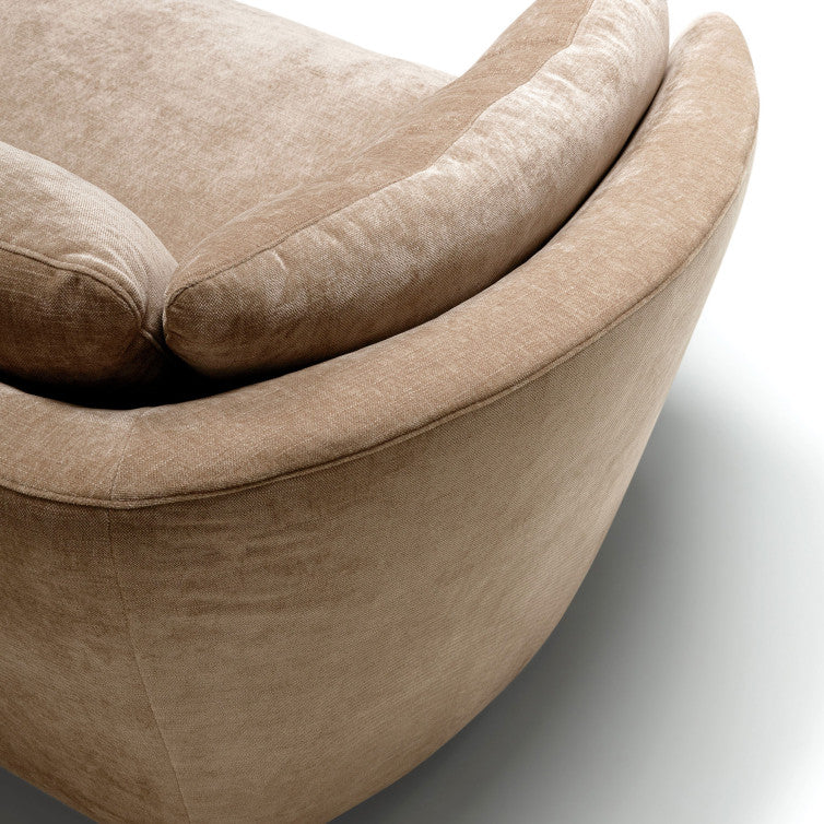 Canapé Bonnie en velours chenillé avec pieds bois – Cold Beige n°2WI – Canapé 3,5 places