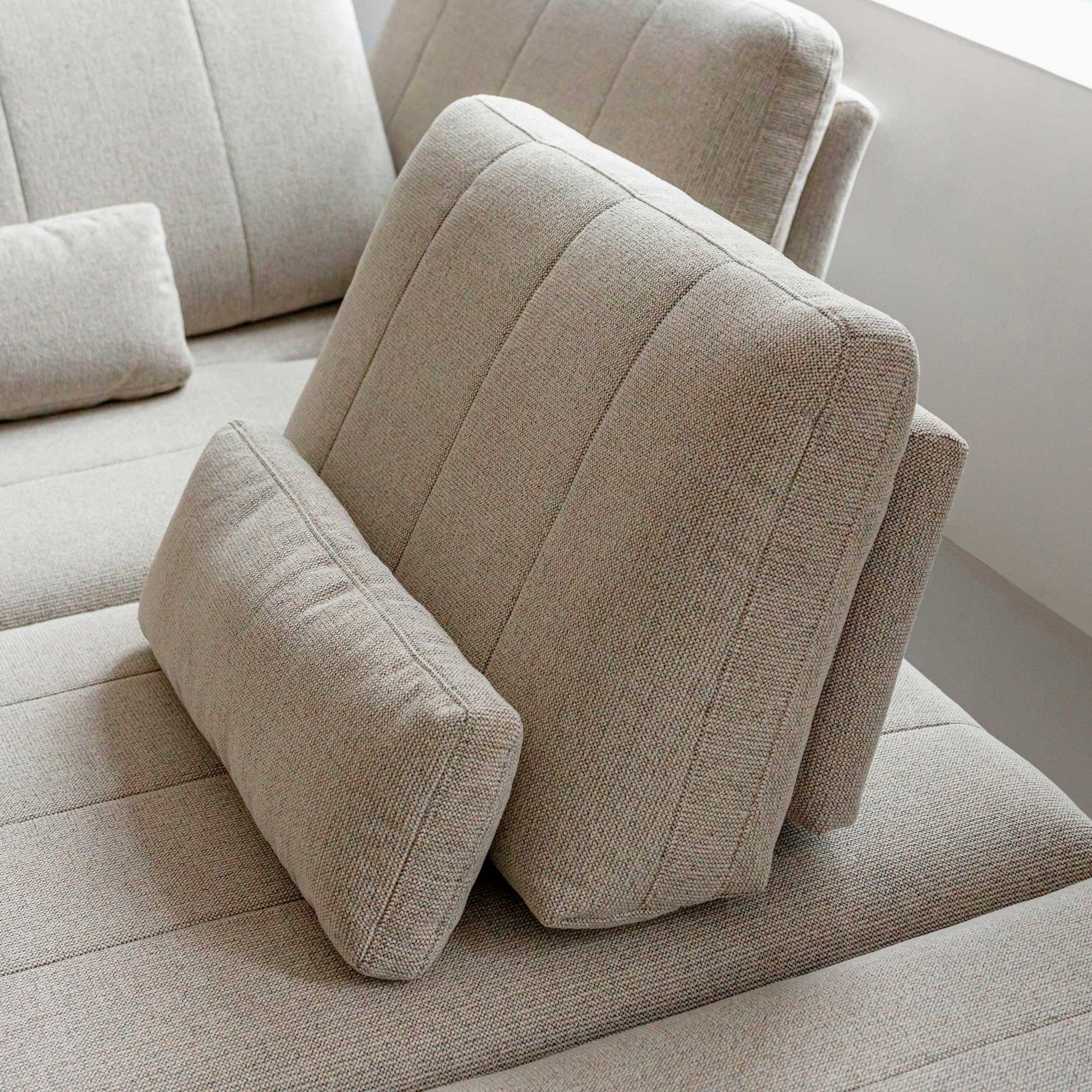 400 2998 Canape En Tissu Boucle Texture Tropea Avec Pieds Metal.Html – Off White n°1401 RO – Canapé 3 places