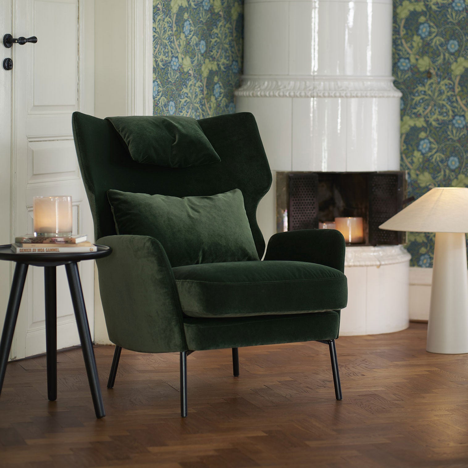 Fauteuil en velours Alex avec pieds métal et repose-tête – Deep Green n°27CV – Taille standard