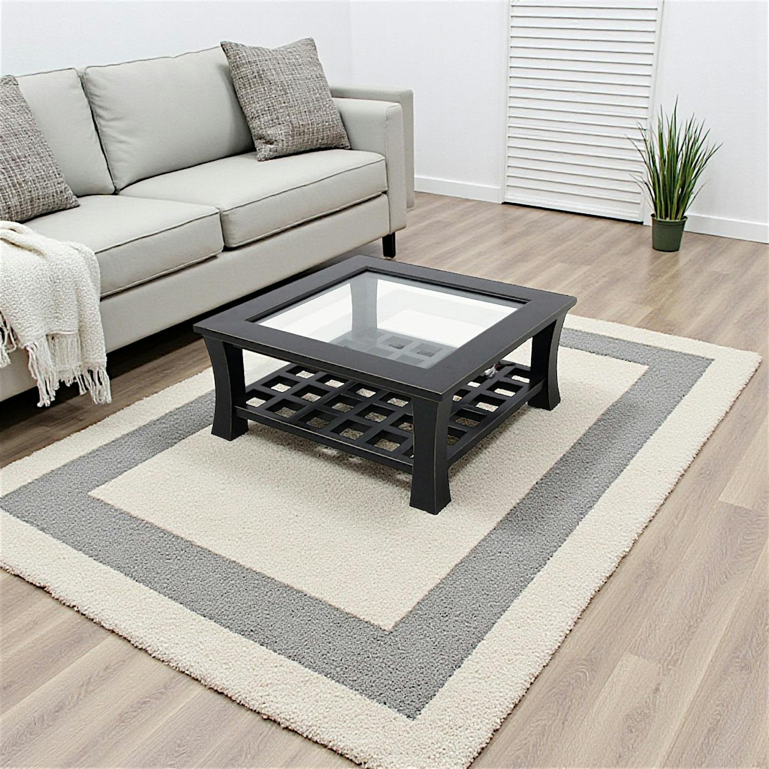 Table basse en bois massif - Style moderne
