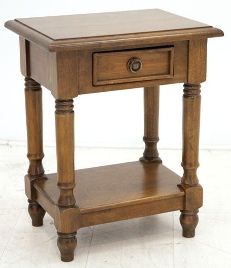 Table de chevet en bois massif - Style classique