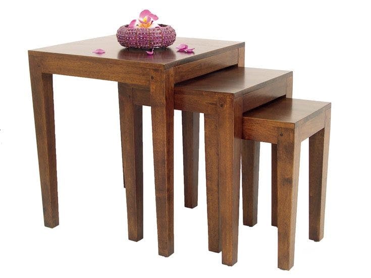 Tables gigognes en bois massif - Style moderne