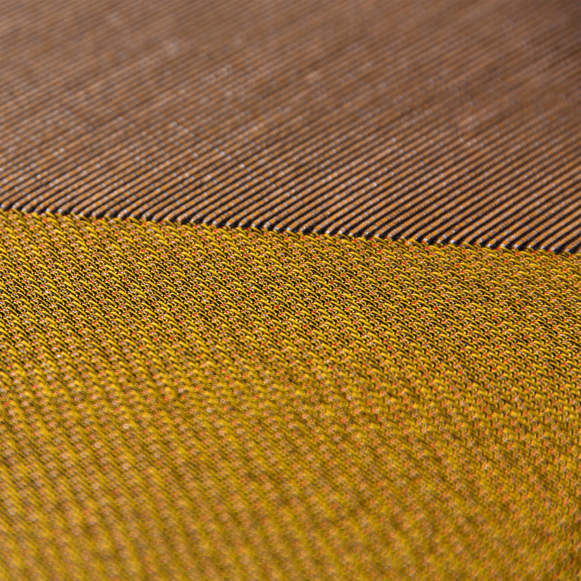 350 2708 Tapis Groove.Html – Brown Groove – 240x330 cm