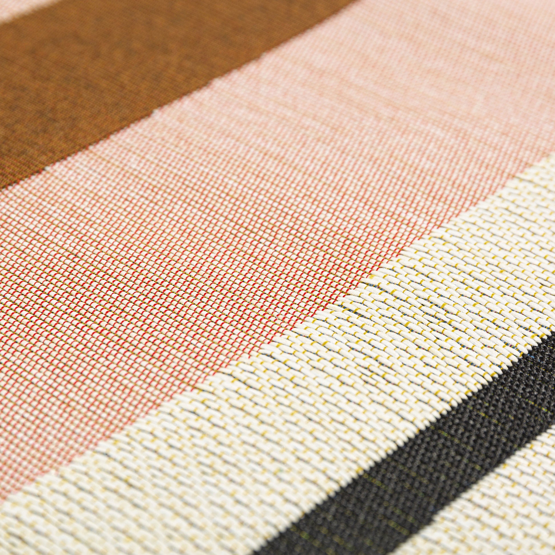 272 2248 Tapis Guethary.Html – Corail Guéthary – 160x230 cm