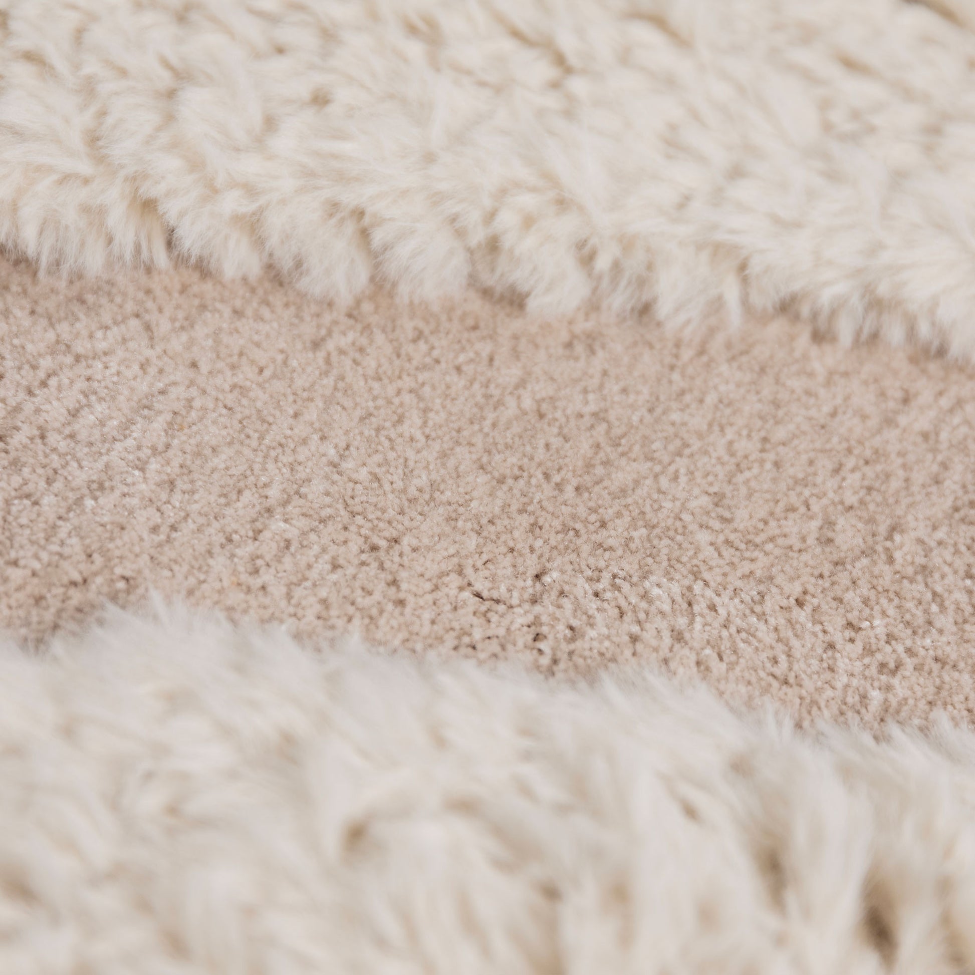 362 2816 Tapis Taza.Html – White Taza – 160x230 cm